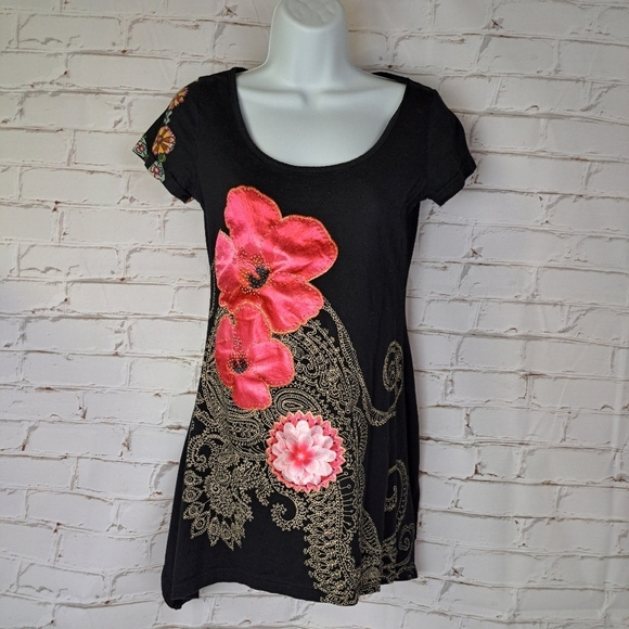Desigual Floral‎ Black Tunic Top with Pink Accents Cotton - Picture 2 of 8
